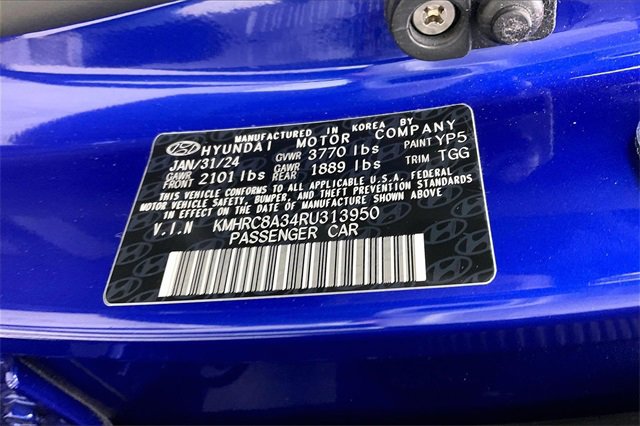 Used 2024 Hyundai Venue SEL image 33