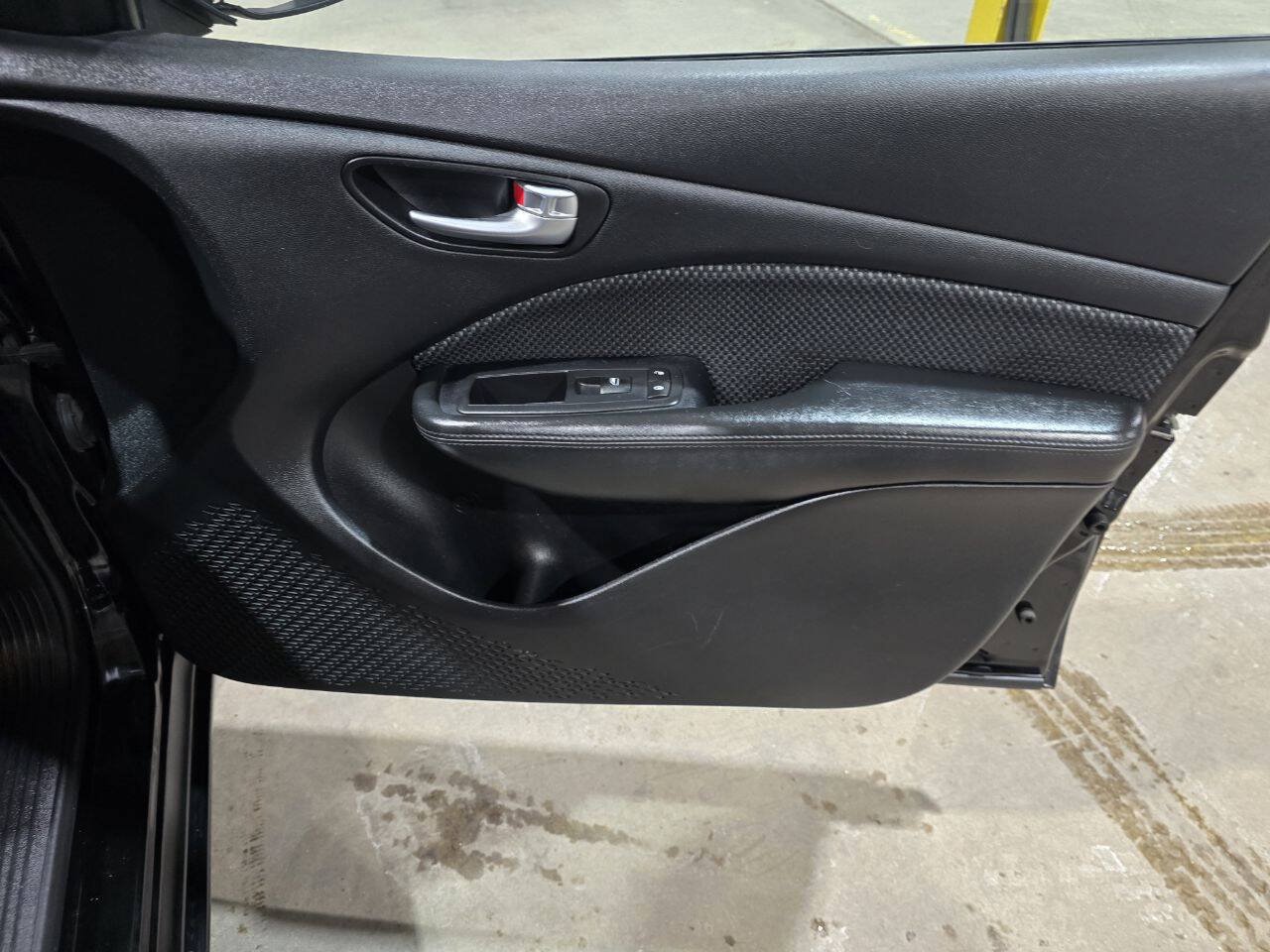 Used 2016 Dodge Dart SXT FWD image 29