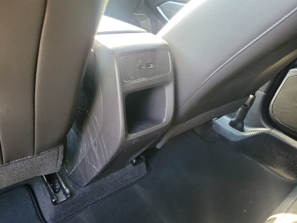 Used 2025 Chevrolet Trax LT FWD image 15
