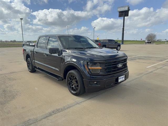 Used 2024 Ford F150 XLT w/ XLT Black Appearance Package image 3