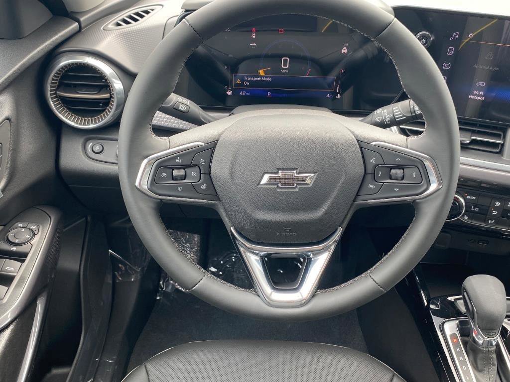 New 2025 Chevrolet Trax ACTIV w/ Driver Confidence Package image 7