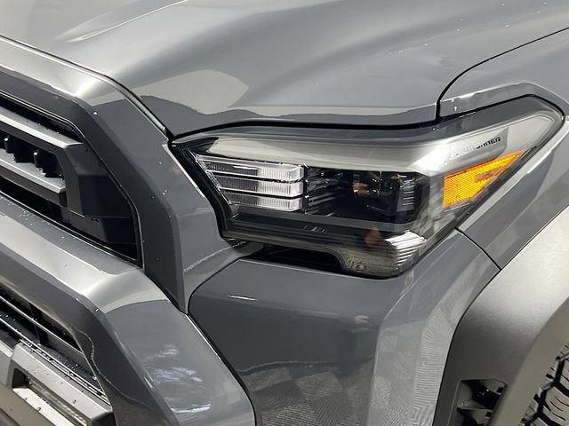 New 2026 Toyota 4Runner SR5 AWD/4WD image 9