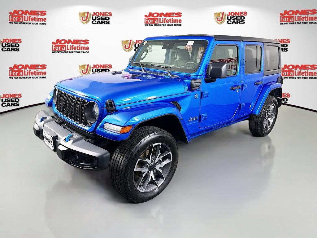 Used 2024 Jeep Wrangler Unlimited w/ Convenience Group AWD/4WD image 12