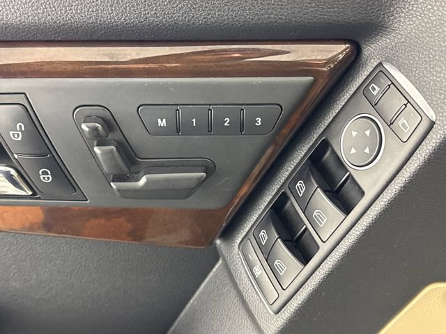 Used 2011 Mercedes-Benz GLK 350 4MATIC image 29