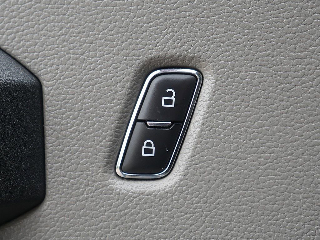 Used 2019 Ford F150 XL w/ XL Power Equipment Group RWD image 16
