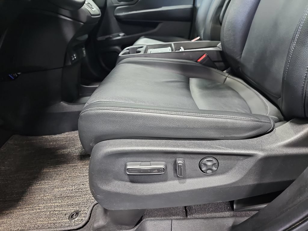 Used 2025 Honda Odyssey EX-L image 29