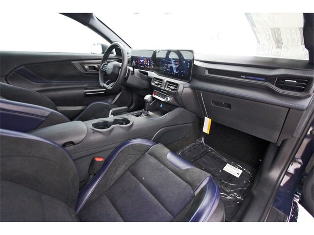 New 2025 Ford Mustang Dark Horse image 9