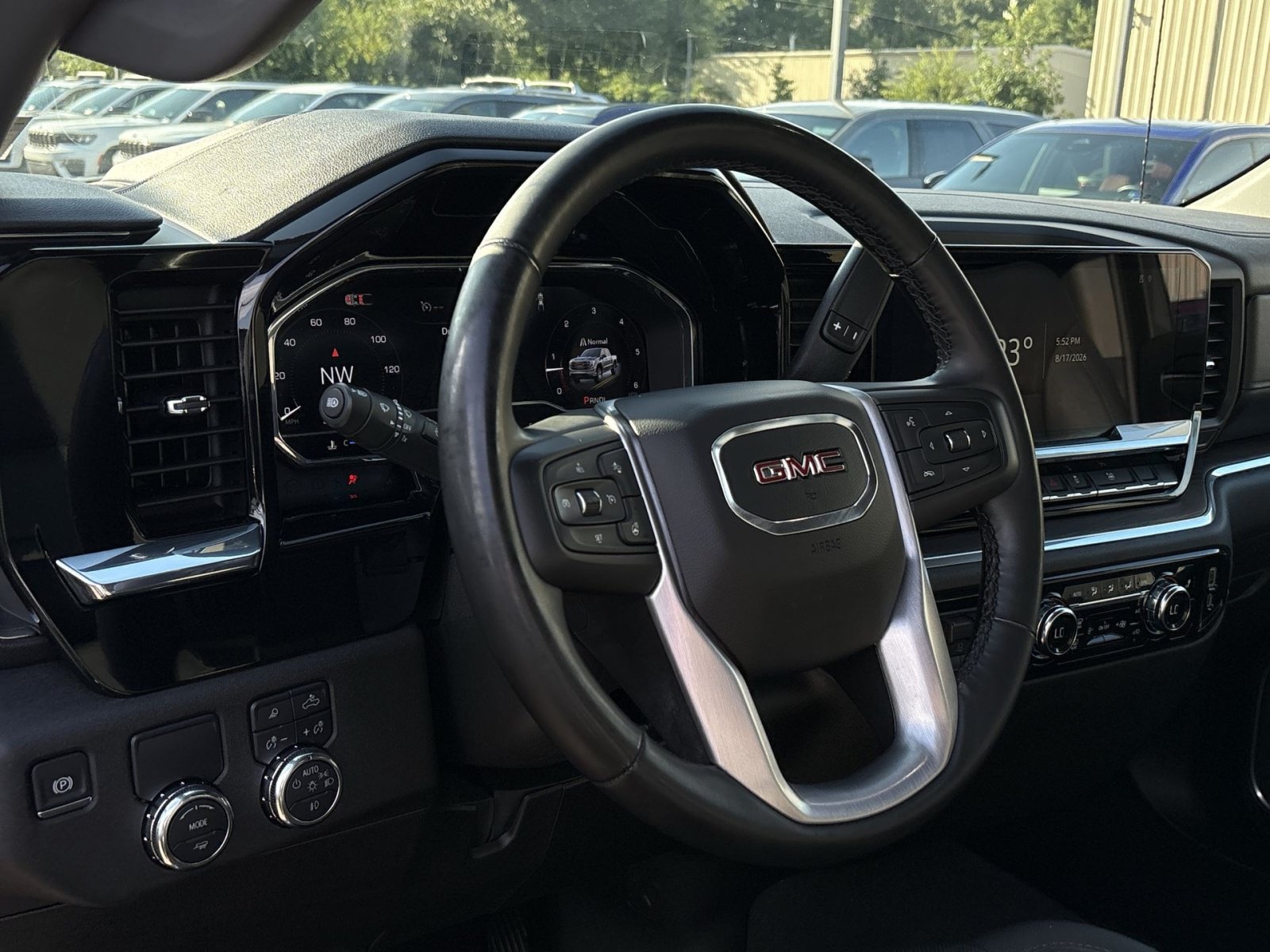 Used 2025 GMC Sierra 1500 SLT RWD image 16