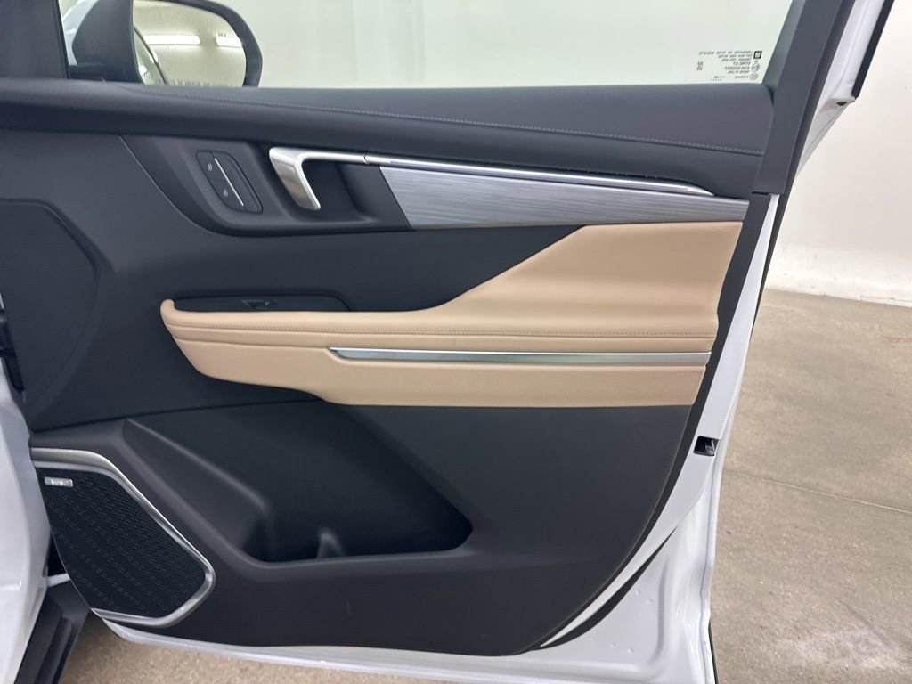 New 2026 Buick Enclave Preferred w/ Power Package AWD/4WD image 17