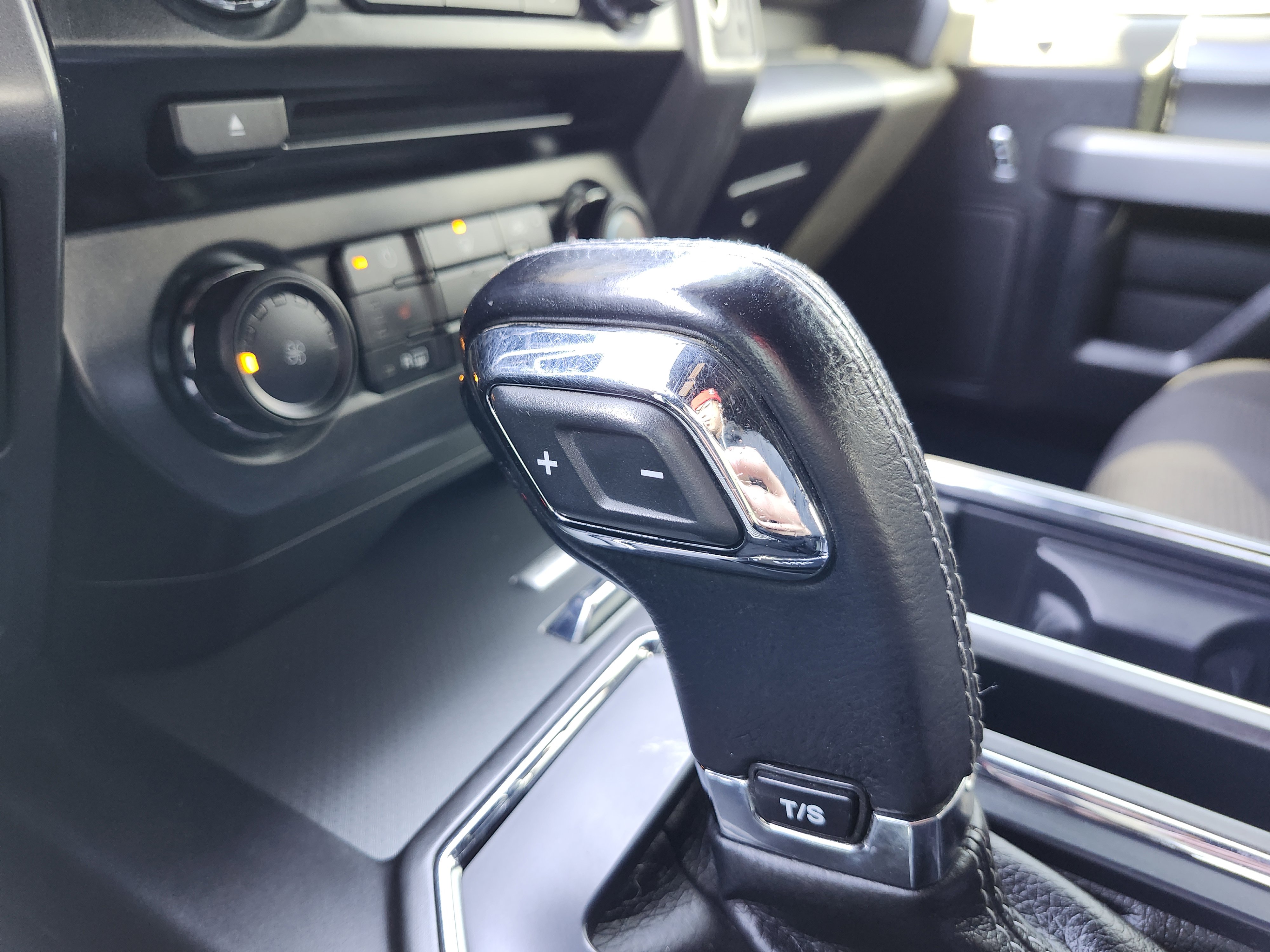 Used 2016 Ford F150 XLT w/ Equipment Group 302A Luxury image 11