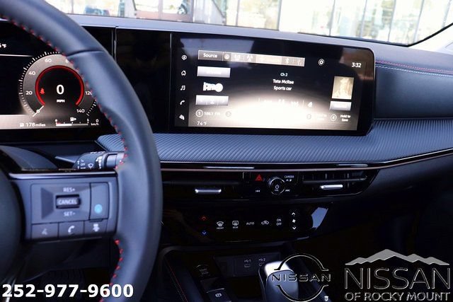 New 2025 Nissan Kicks SR AWD/4WD image 16