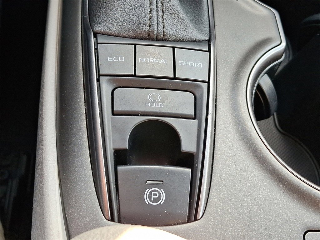 Used 2023 Toyota Camry XSE image 23