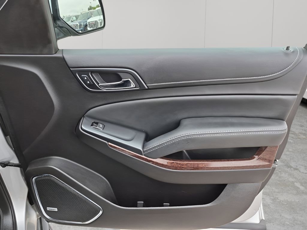 Used 2017 GMC Yukon XL SLT w/ Open Road Package image 13