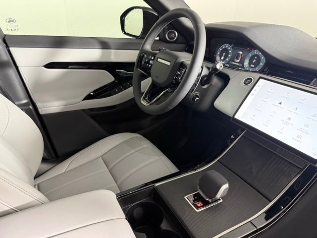 New 2026 Land Rover Range Rover Evoque S image 37