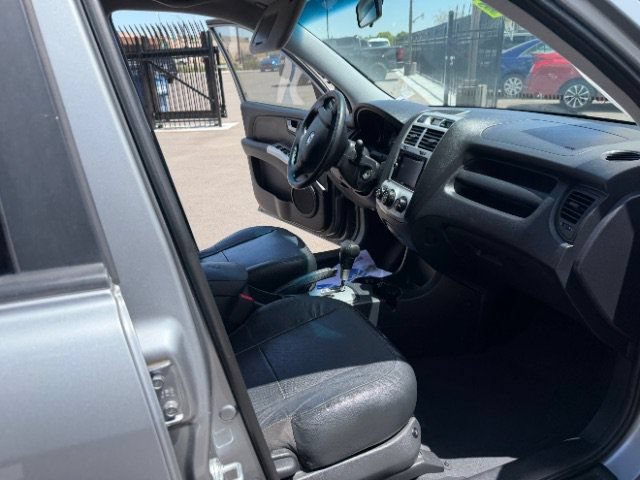Used 2008 Kia Sportage EX w/ Leather Pkg AWD/4WD image 18