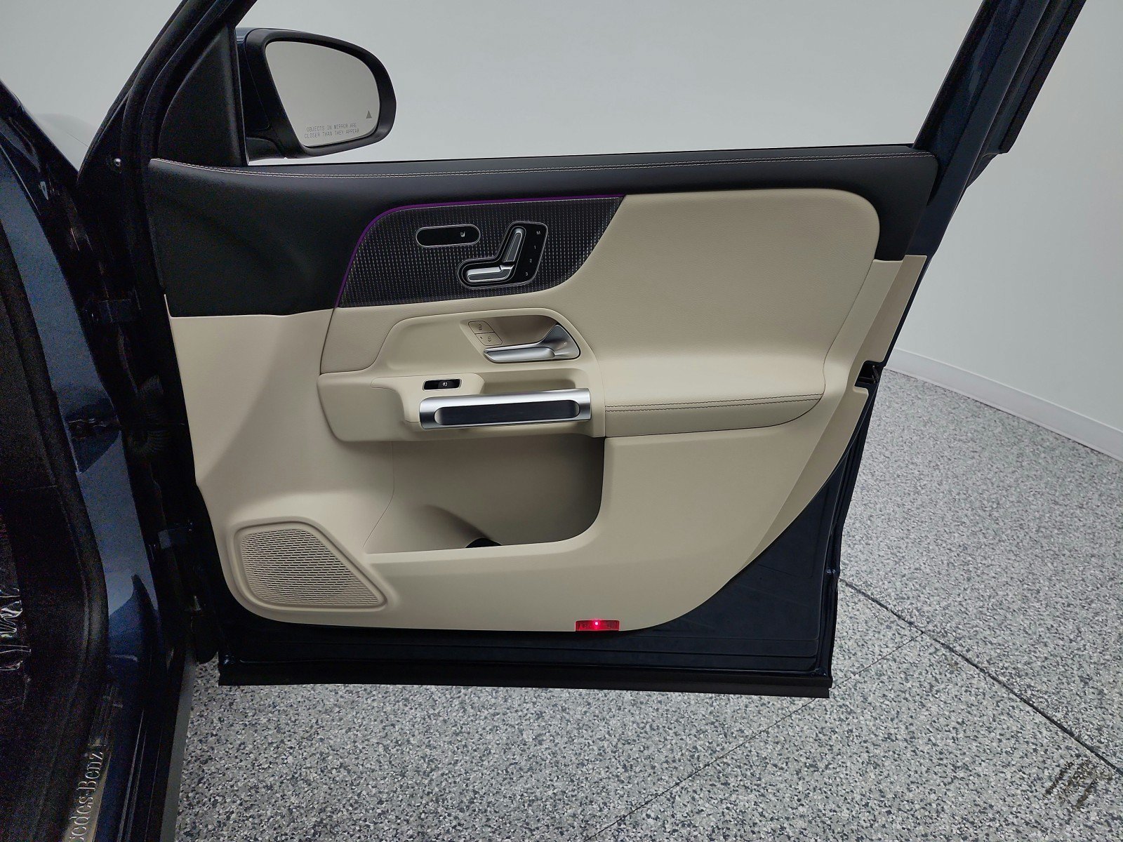 Used 2022 Mercedes-Benz GLB 250 image 20