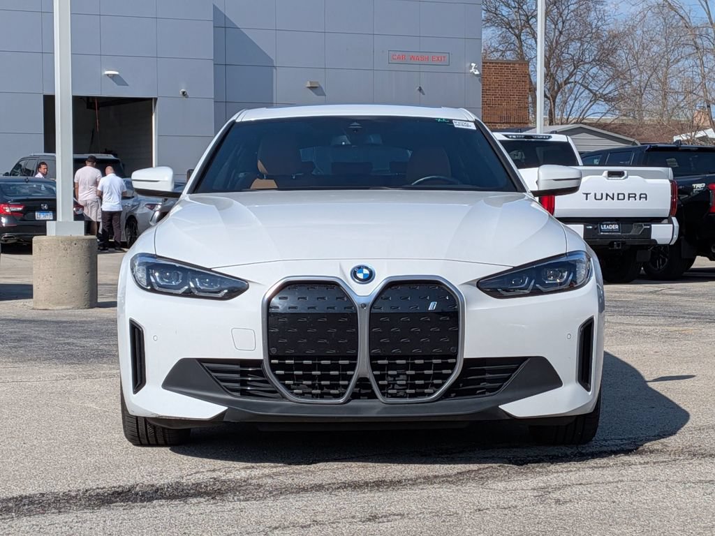 Used 2024 BMW i4 xDrive40i AWD/4WD image 2