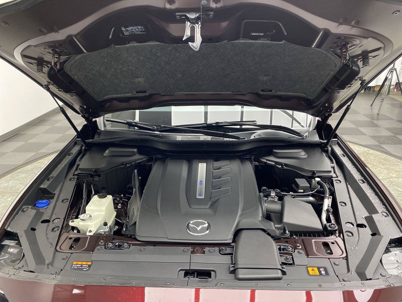 Used 2024 MAZDA CX-90 Plug-In Hybrid w/ Premium Pkg AWD/4WD image 29