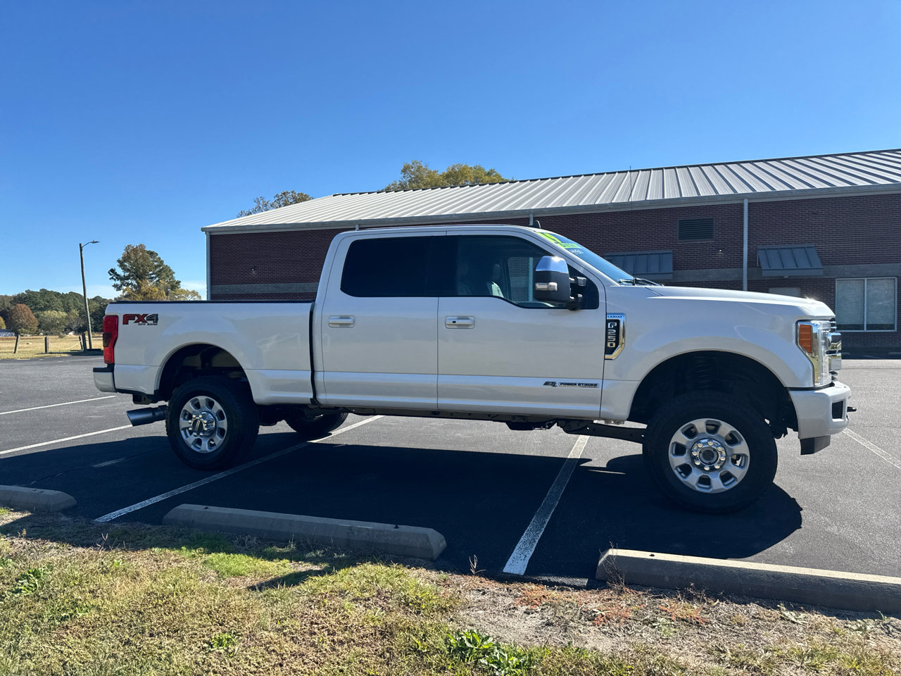 Used 2019 Ford F250 Lariat w/ Lariat Ultimate Package image 2
