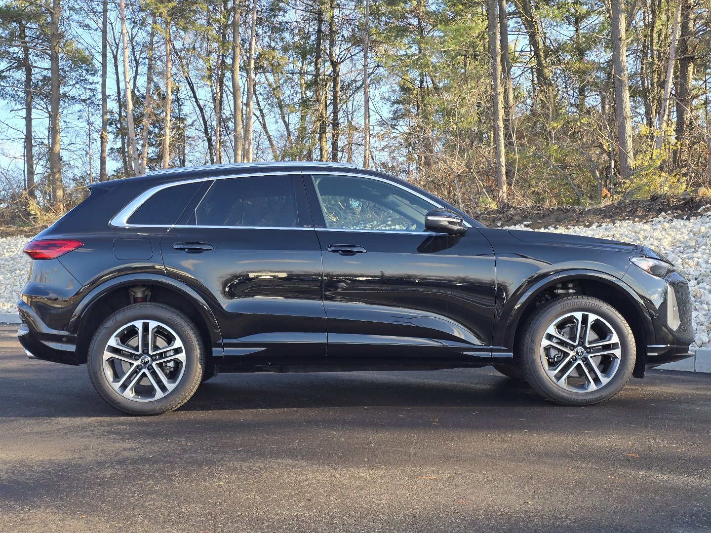 Certified 2025 Audi Q5 Premium w/ Convenience Package image 7