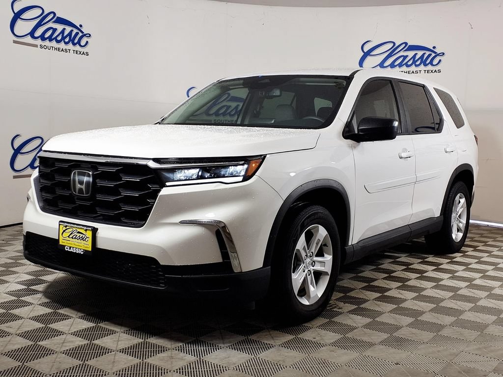 Used 2023 Honda Pilot LX image 5