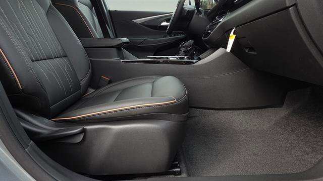 New 2026 Buick Envista Avenir image 17