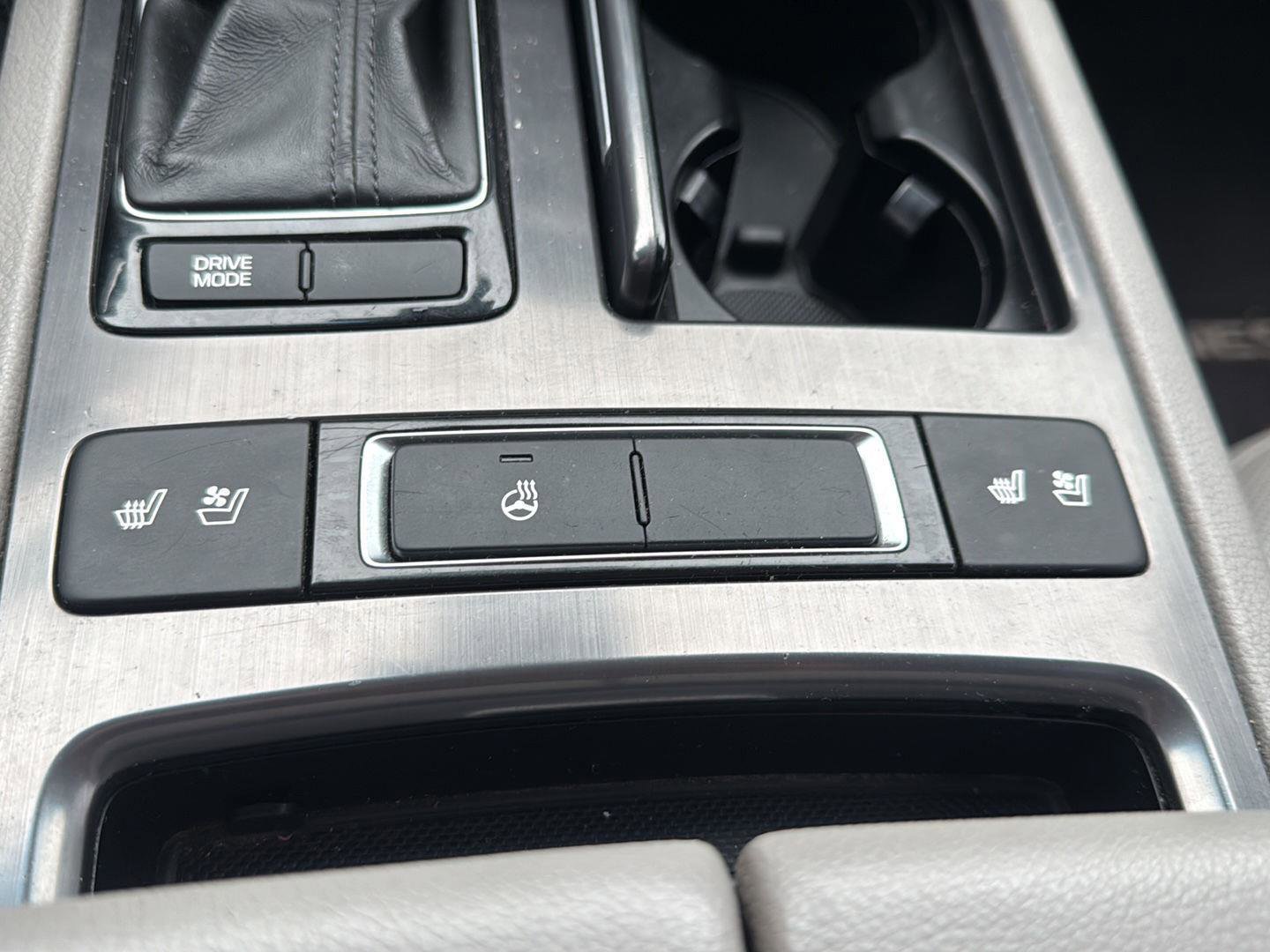 Used 2016 Hyundai Genesis 3.8 w/ Option Group 02 AWD/4WD image 17