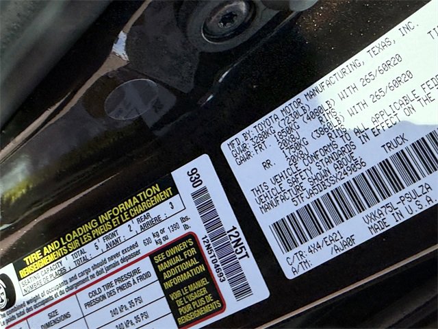 Used 2025 Toyota Tundra Limited image 29