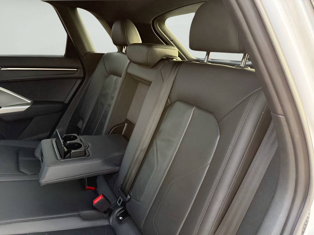 Used 2023 Audi Q3 2.0T Premium image 14