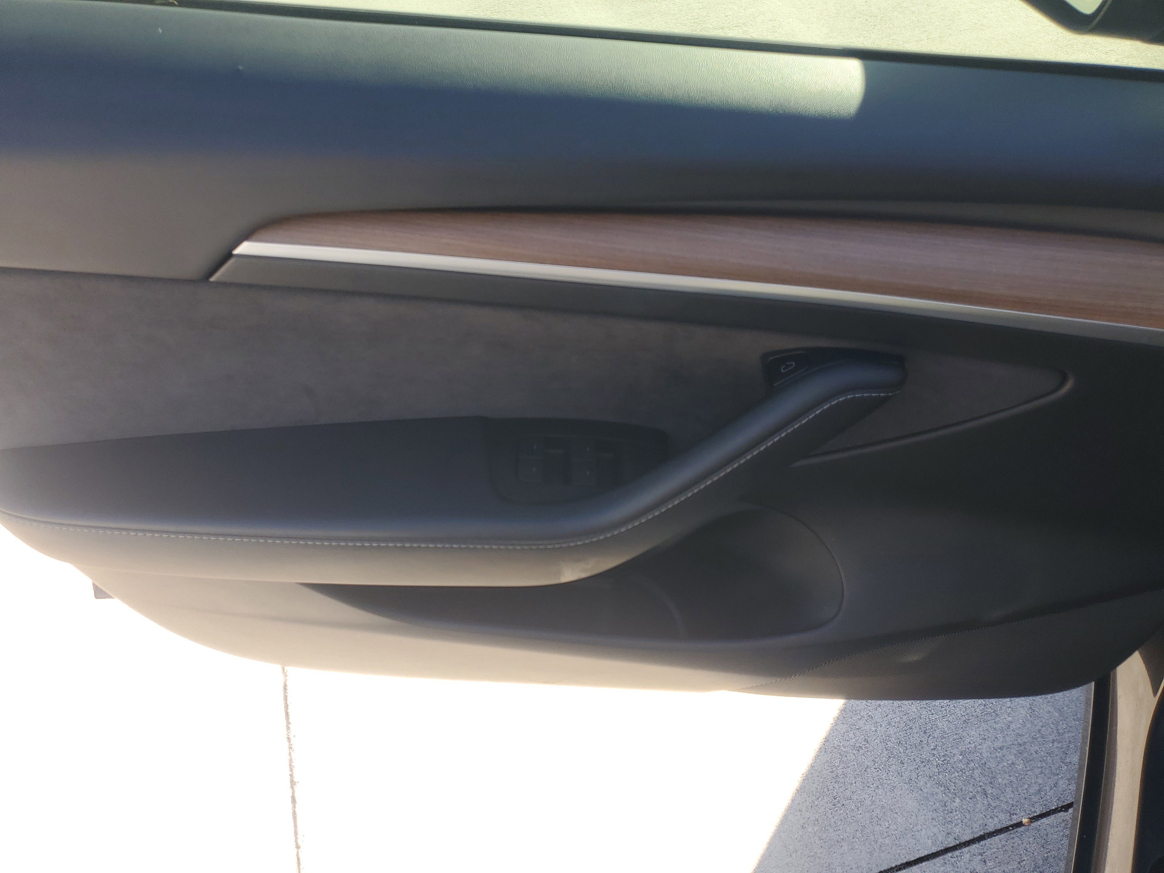 Used 2021 Tesla Model 3 Standard Range Plus image 23