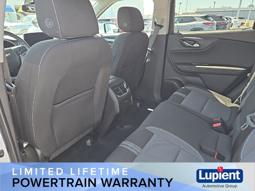 Used 2025 Chevrolet Blazer LT image 13