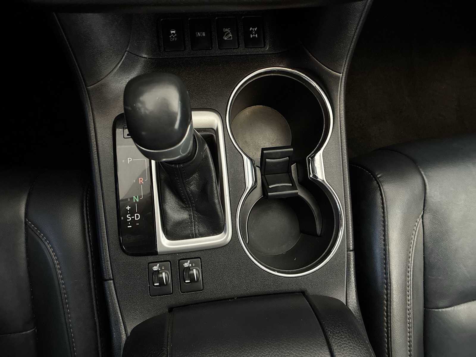 Used 2019 Toyota Highlander XLE image 21