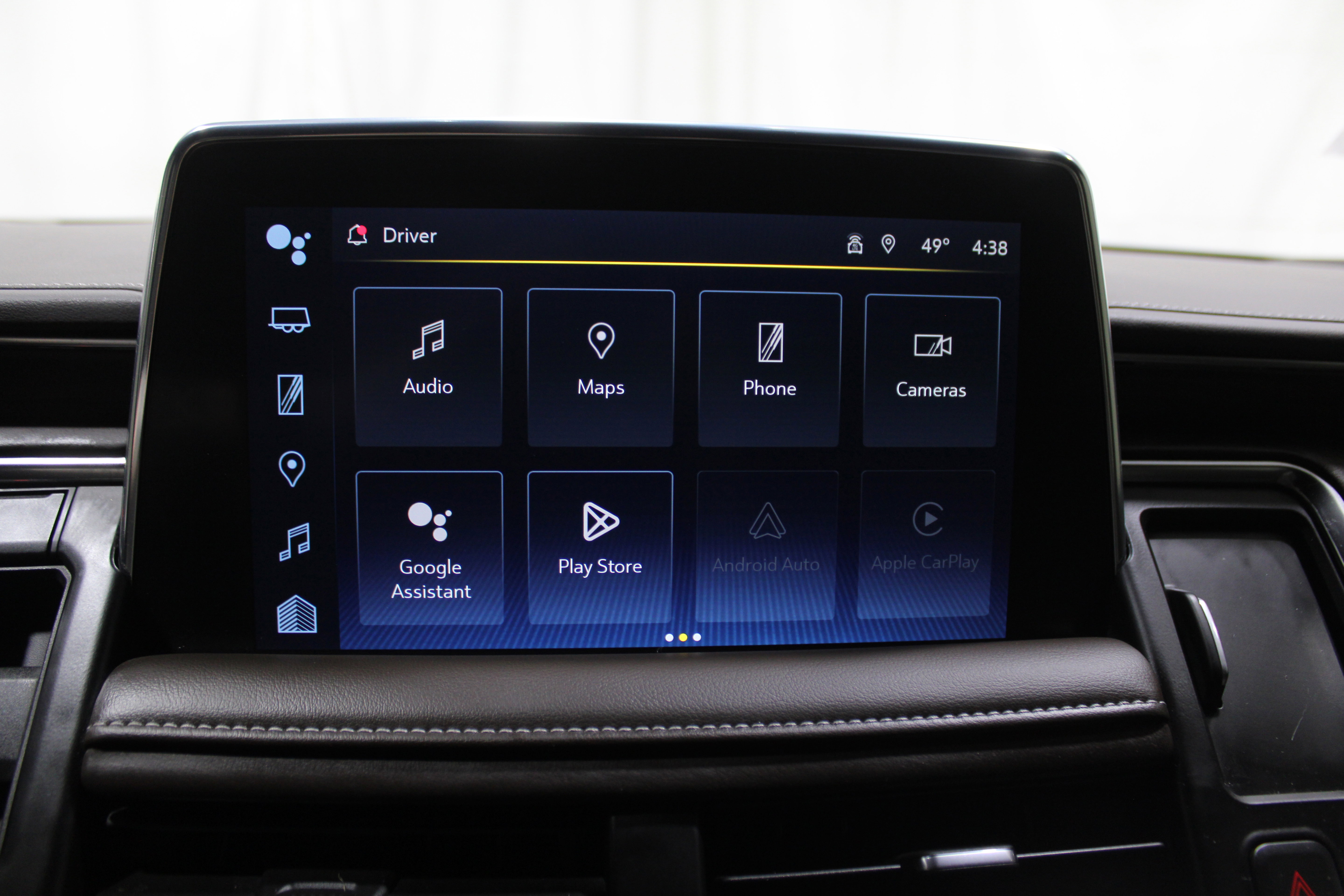 Used 2024 Chevrolet Suburban Z71 w/ Luxury Package image 19