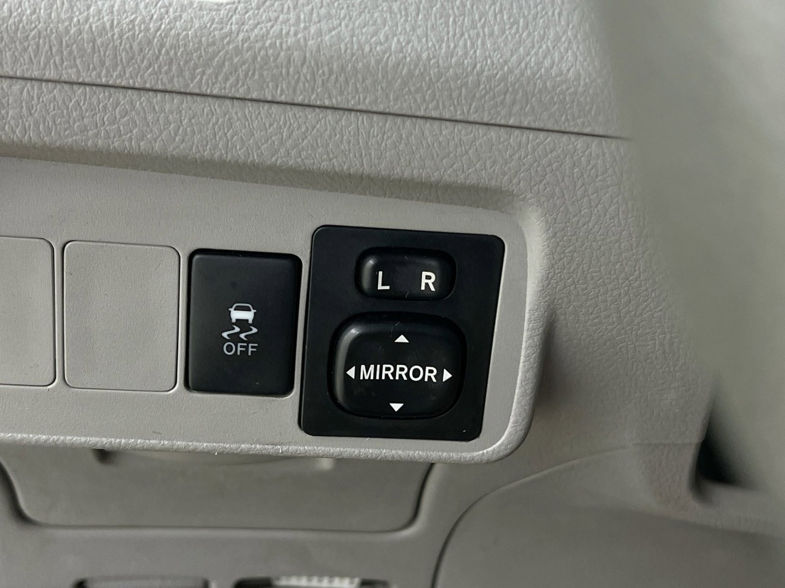 Used 2010 Toyota Corolla LE image 31