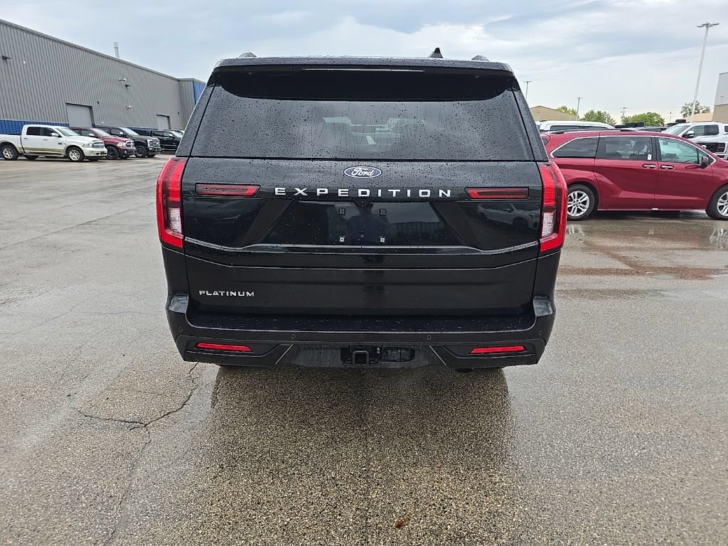 Used 2026 Ford Expedition Platinum w/ Platinum Ultimate Package AWD/4WD image 5