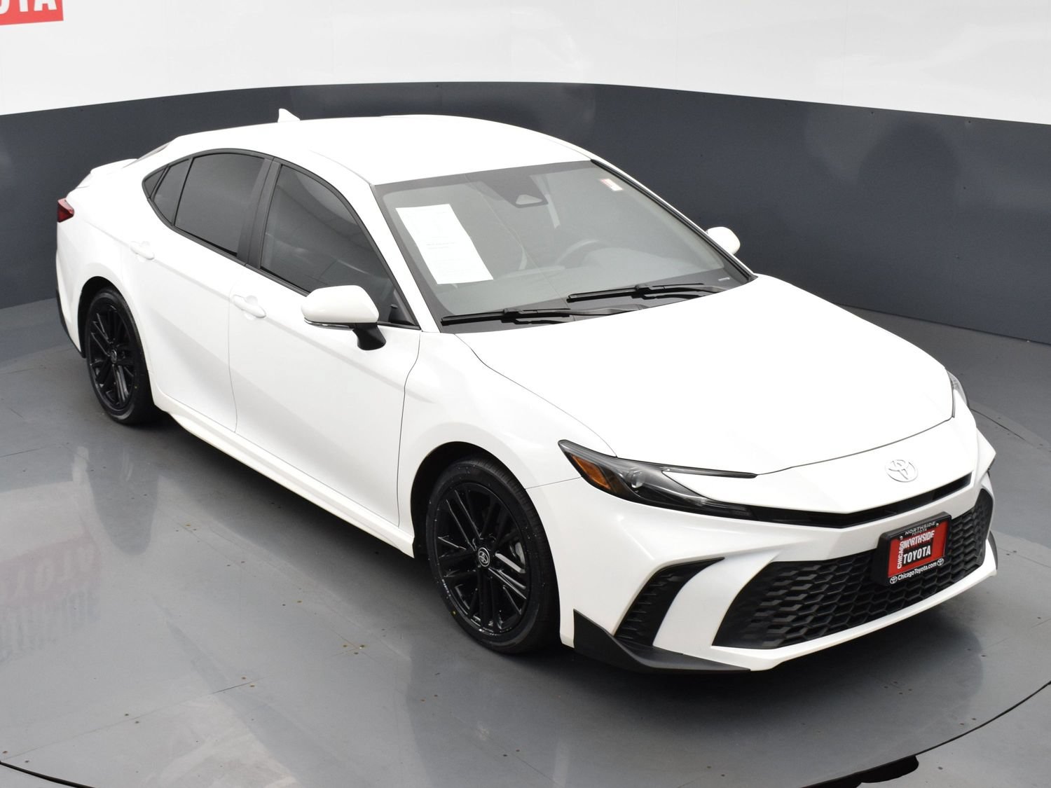 Used 2026 Toyota Camry SE FWD image 22