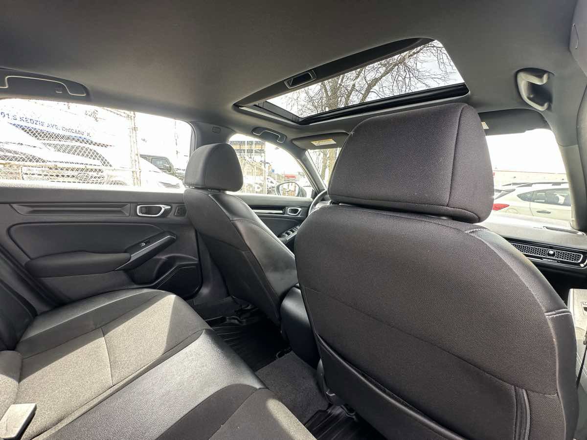 Used 2025 Honda Civic Sport image 37