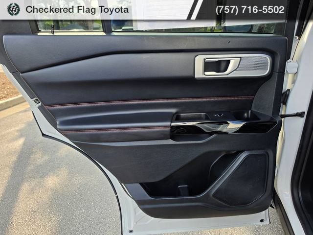 Used 2022 Ford Explorer ST-Line AWD/4WD image 26
