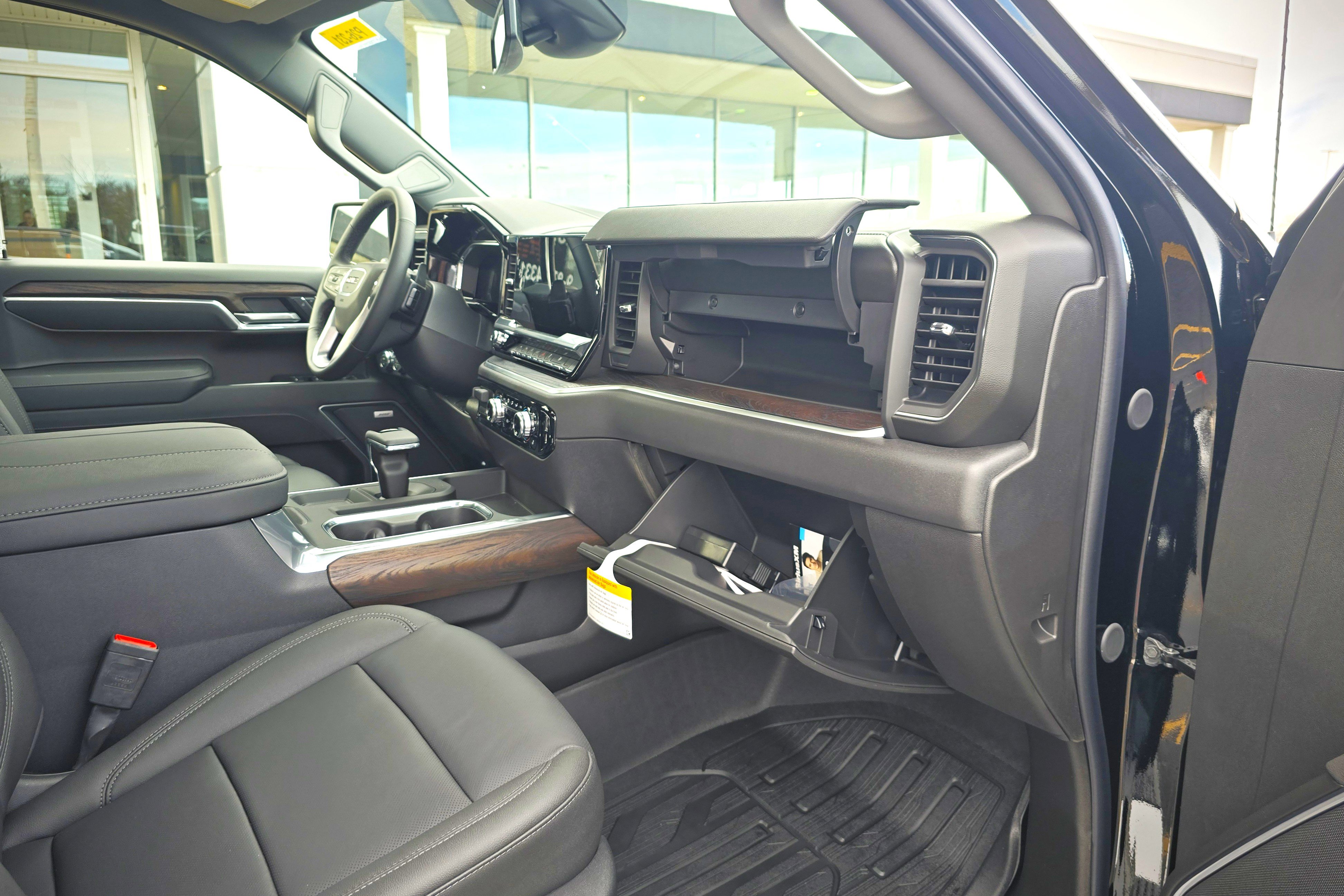 New 2026 GMC Sierra 1500 SLT w/ SLT Premium Plus Package image 35