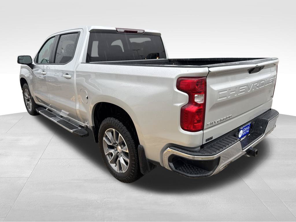 Used 2022 Chevrolet Silverado 1500 LT w/ Z71 Off-Road Package AWD/4WD image 8