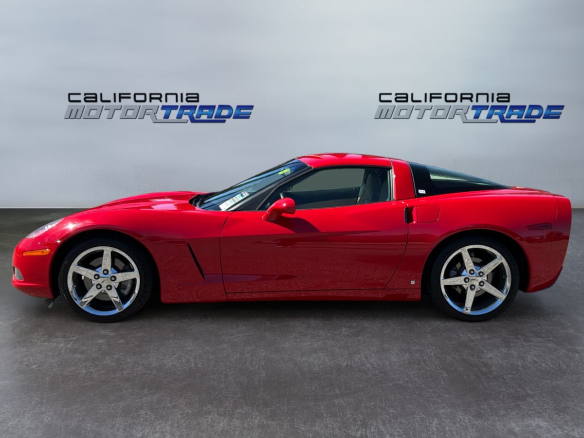 Used 2007 Chevrolet Corvette Coupe w/ Preferred Equipment Group RWD image 8