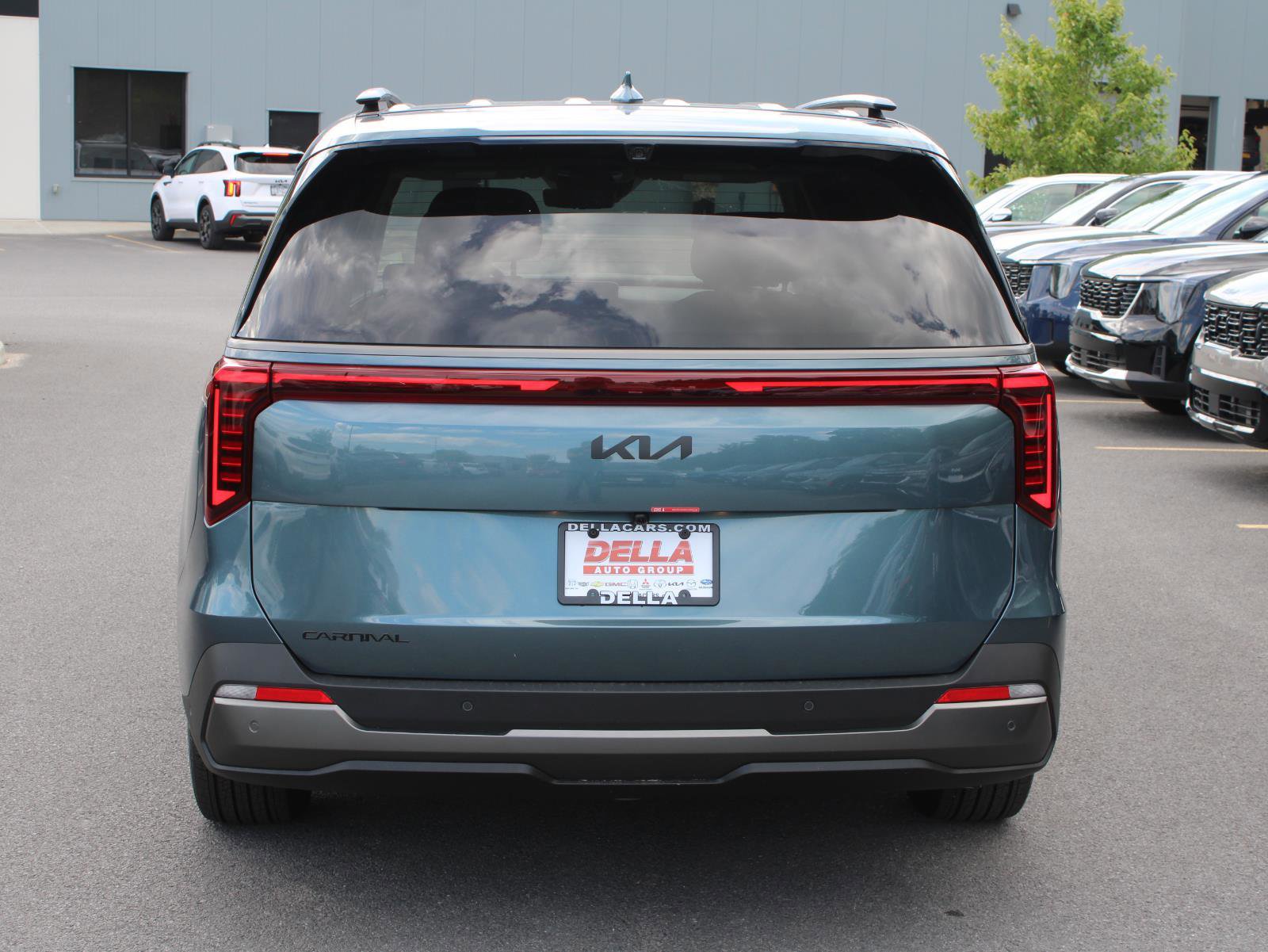 New 2026 Kia Carnival SX Prestige image 8