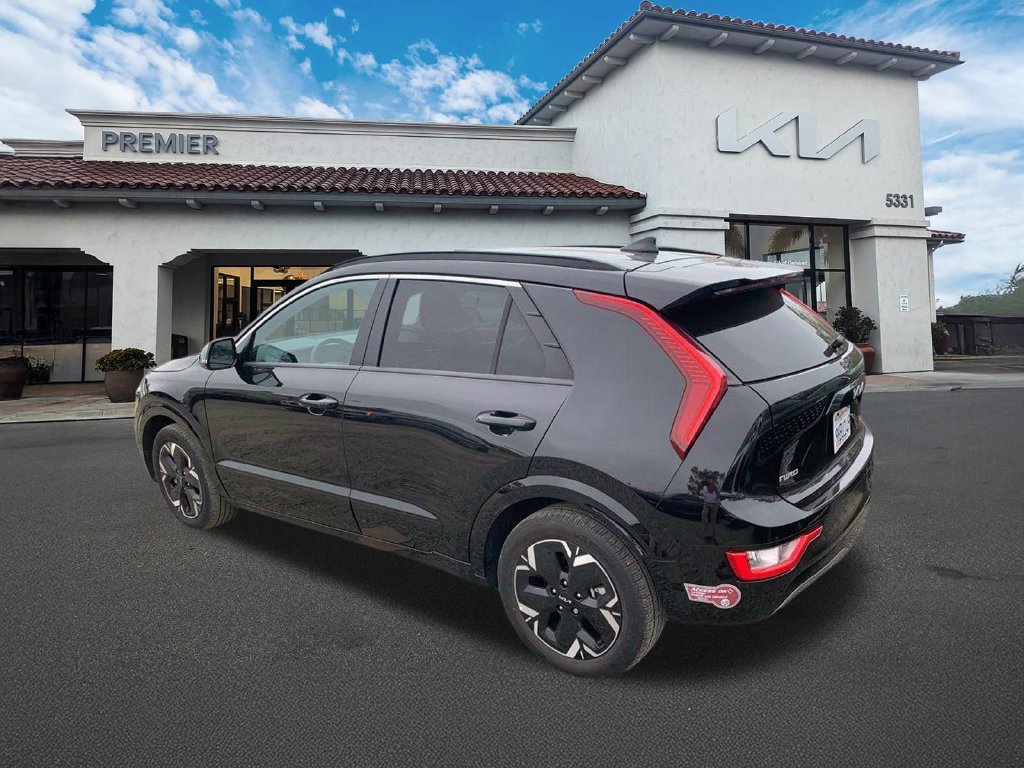 Certified 2023 Kia Niro Wind FWD image 8