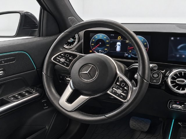 Used 2021 Mercedes-Benz GLA 250 4MATIC image 27