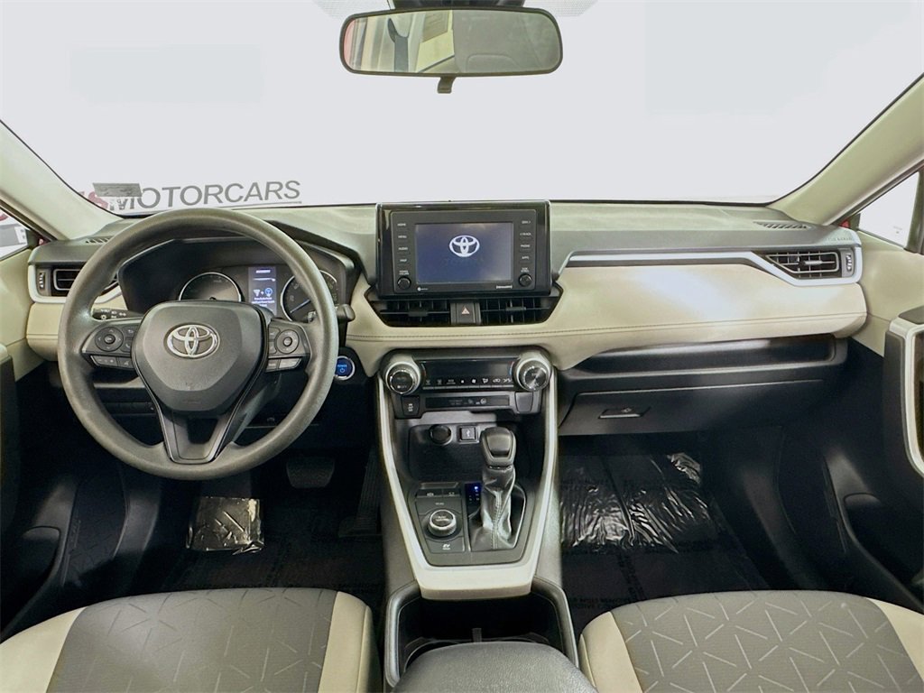 Used 2022 Toyota RAV4 XLE image 28