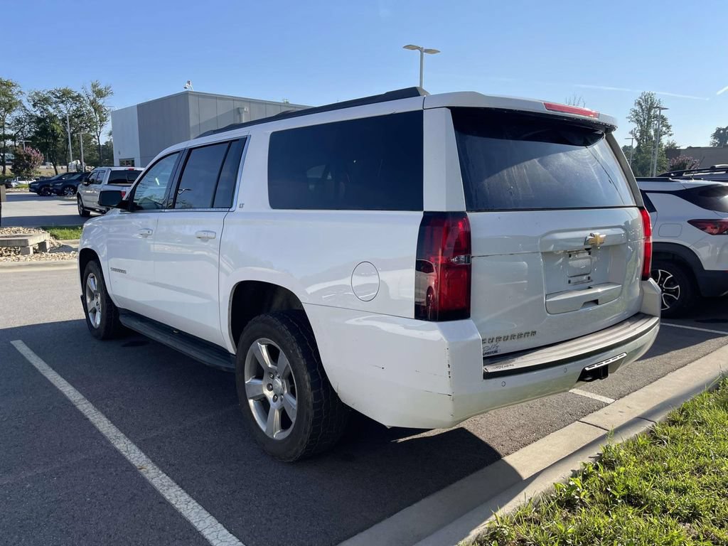 Used 2020 Chevrolet Suburban LT RWD image 3