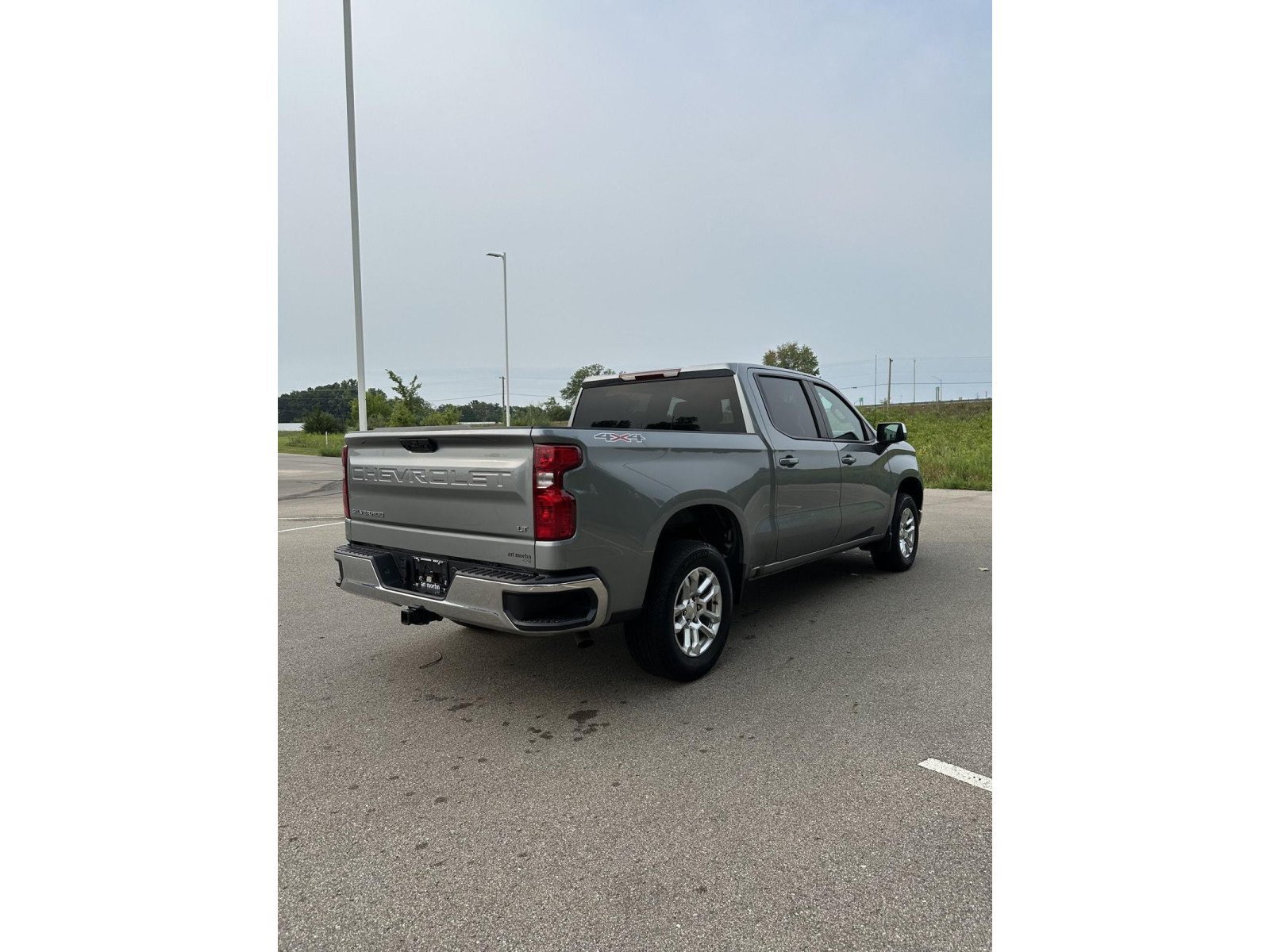 Used 2024 Chevrolet Silverado 1500 LT AWD/4WD image 5