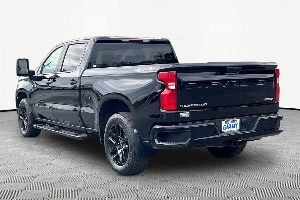 Used 2024 Chevrolet Silverado 1500 RST w/ Max Trailering Package AWD/4WD image 4