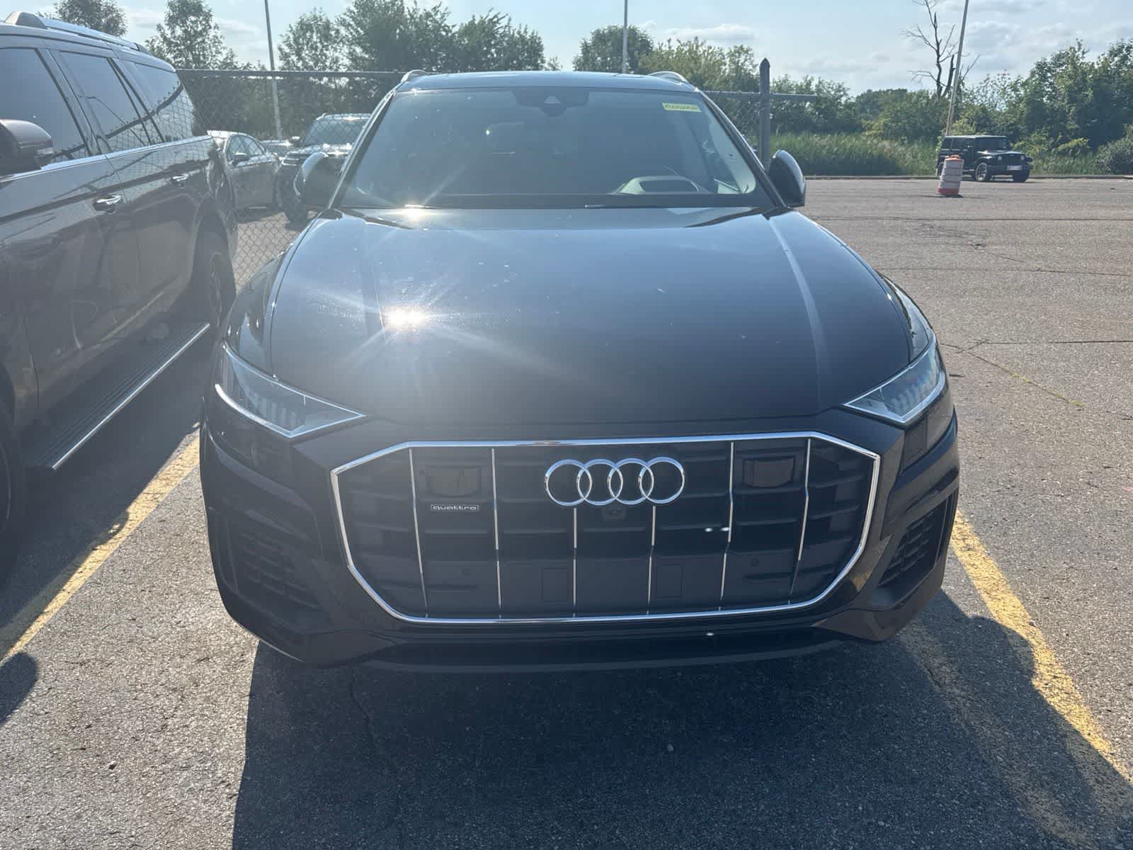 Used 2019 Audi Q8 Prestige AWD/4WD image 24