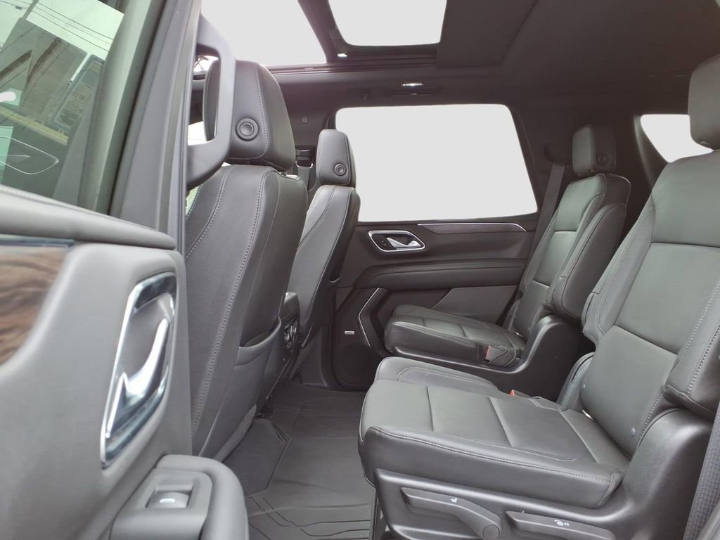 Used 2022 Chevrolet Tahoe Z71 w/ Luxury Package image 14